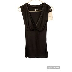 All‎ Sport NY Jets Women's Black V Neck Sleeveless Blouse Size XS NWT